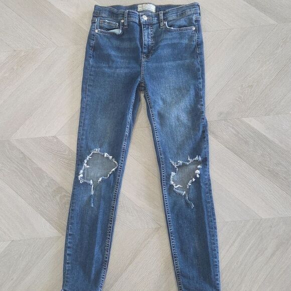 Free People | Distressed Busted Knee Jeans, SIZE 29 - Picture 1 of 8